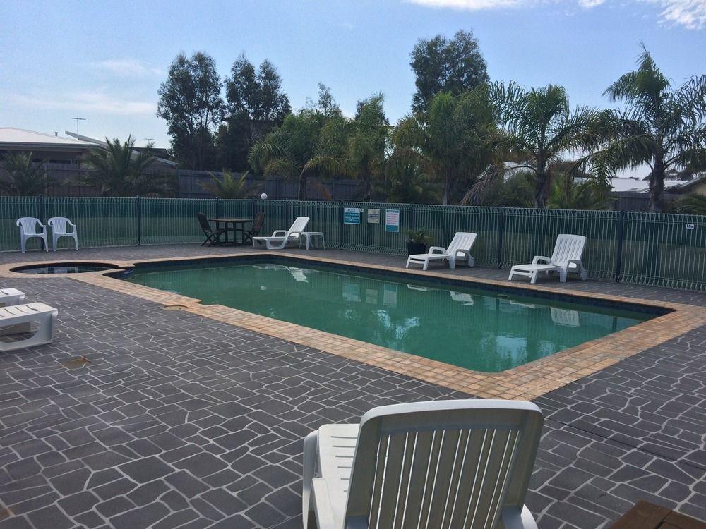 Torquay Tropicana Motel Екстериор снимка